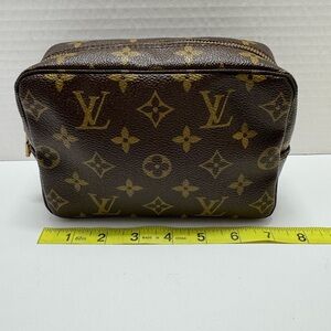 Louis Vuitton Trousse Toilette